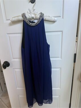 Diane Von Furstenberg Navy Blue Sleeveless Beaded Neck Dress size 6